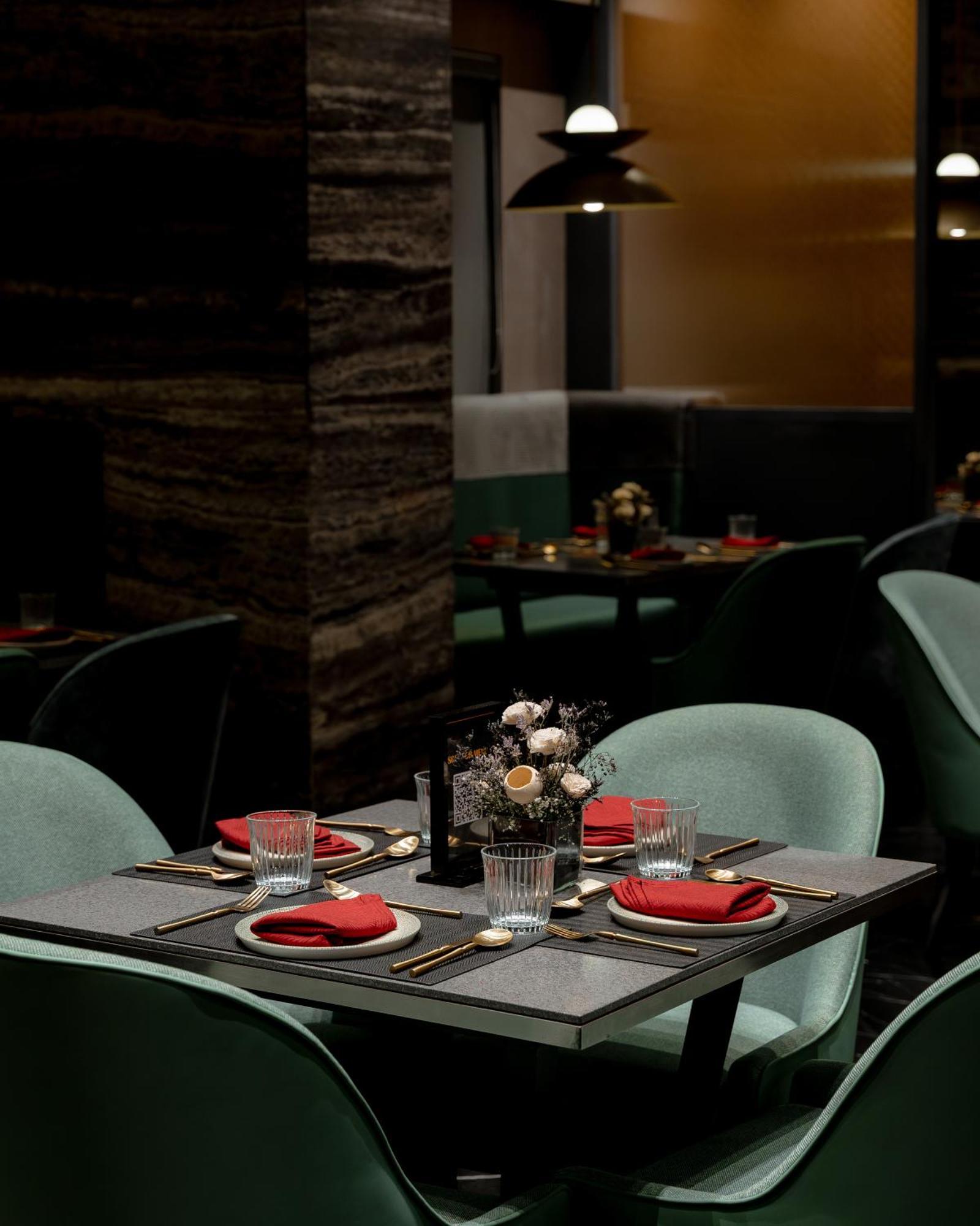 The Grand Bhagwati Hotel Ahmedabad Buitenkant foto