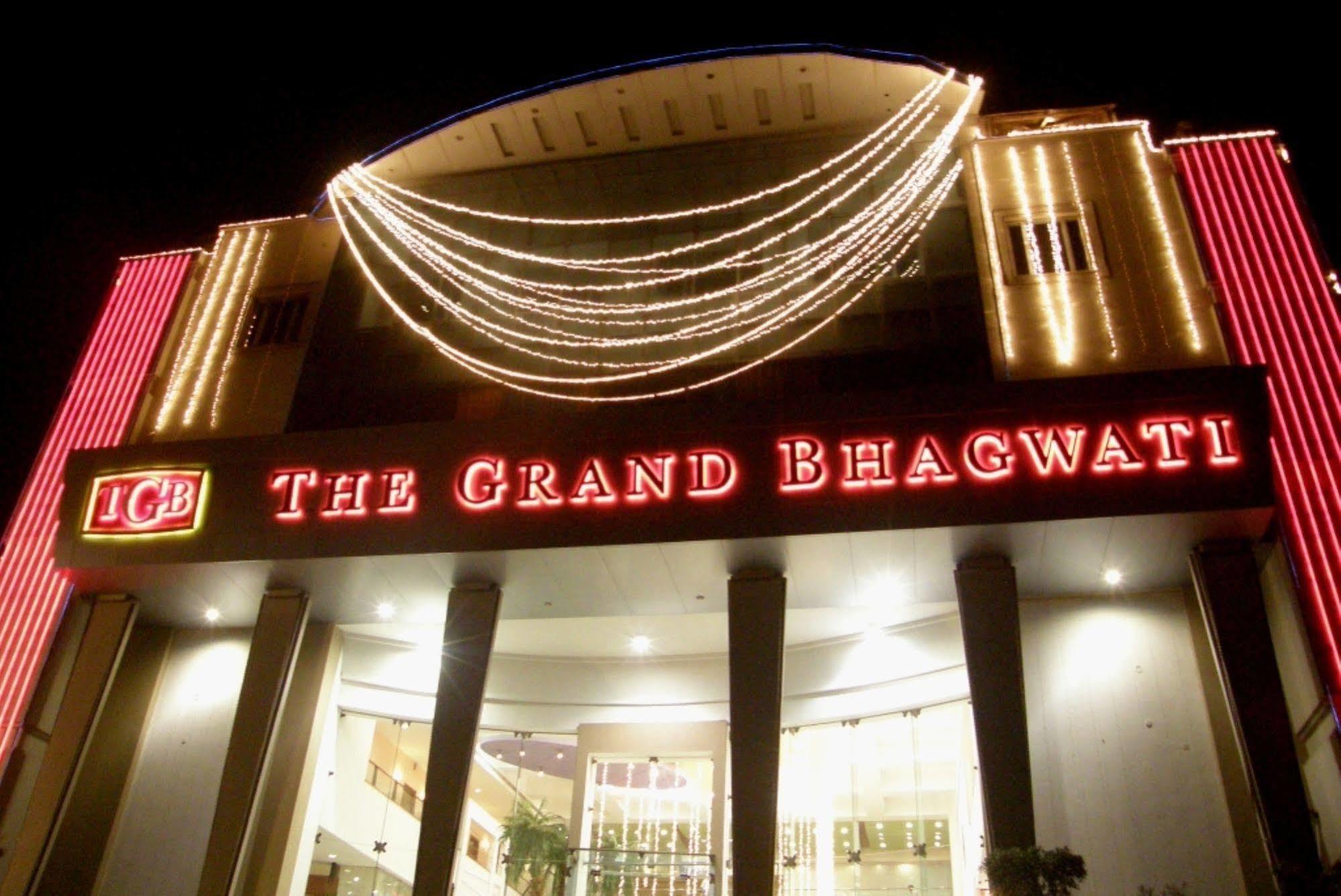 The Grand Bhagwati Hotel Ahmedabad Buitenkant foto